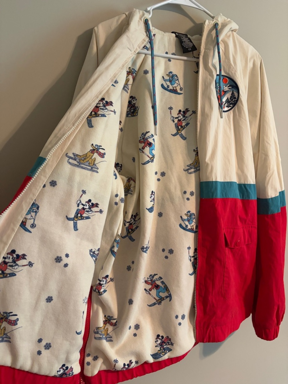 Our Universe Disney Mickey & Friends Goofy Ski Club Color-Block Windbreaker Jack - Picture 5 of 8